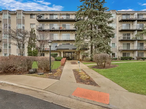 8620 Waukegan Rd Unit 107, Morton Grove, IL 60053
