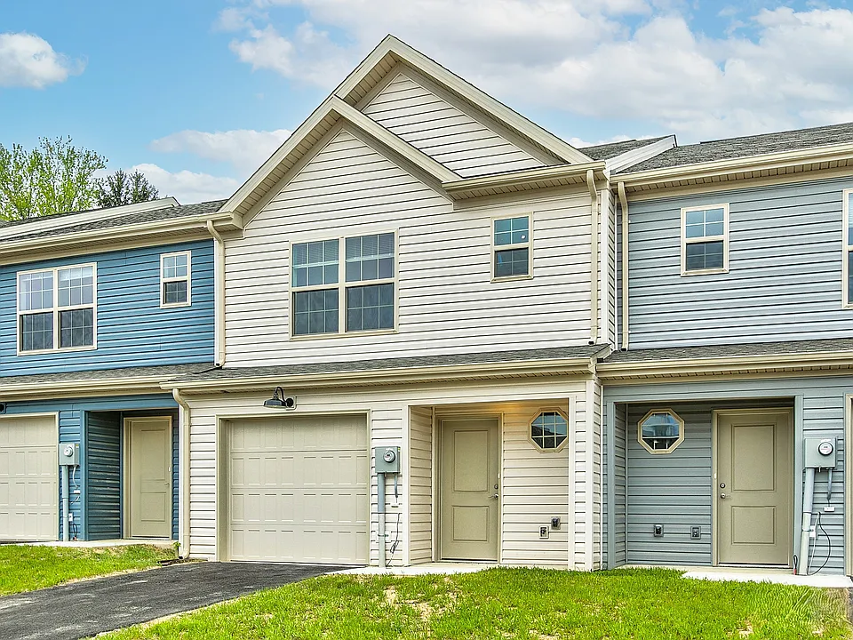 15 Chloe Dr