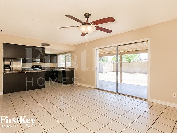 4th image of 5413 W Townley Ave