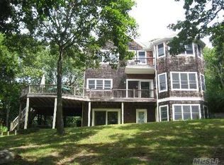 26 Lake Dr, Shelter Island, NY 11964