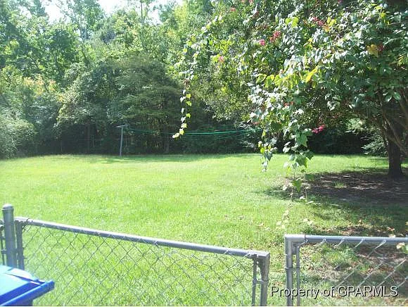 302 Millbrook St — Photo 3