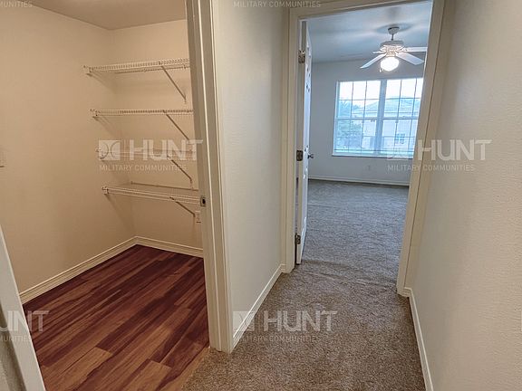 5th image of 5901 Victory Dr #105