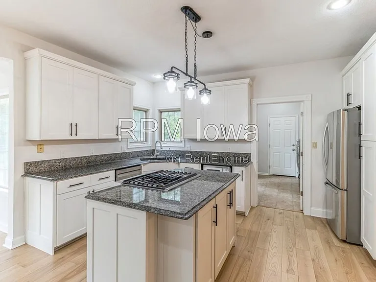 13585 Summit Dr — Photo 8