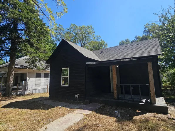 528 4th St NW, Paris, TX 75460