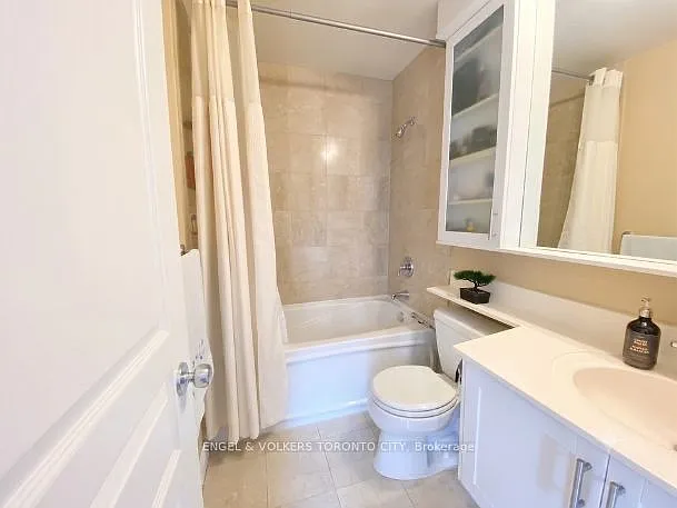 801 Bay St #2002 — Photo 15