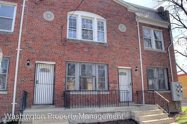 2nd image of 613 Malcolm X Ave SE