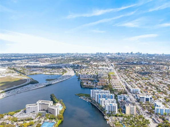 5077 NW 7th St APT 610, Miami, FL 33126