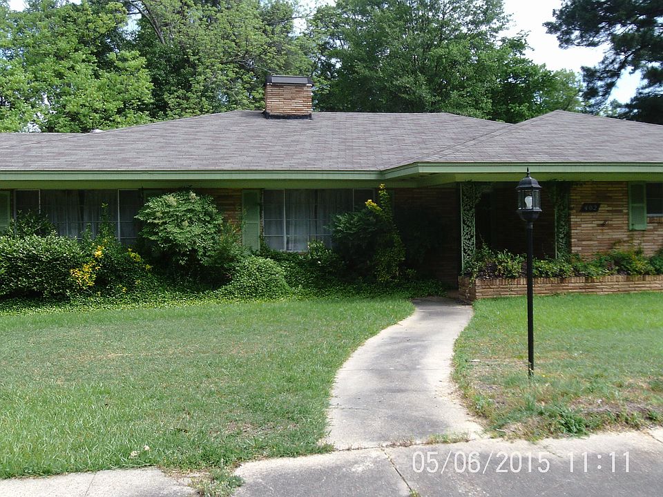 1st image of 402 W 29th St