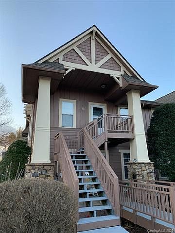 1st image of 902 Deermouse Way