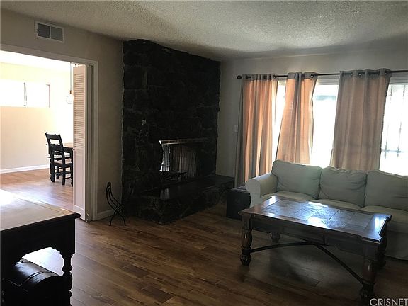 3rd image of 6559 Whitman Ave