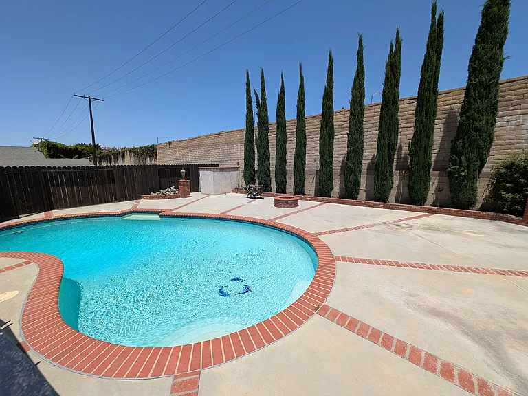5517 E Edgemar Ave — Photo 10