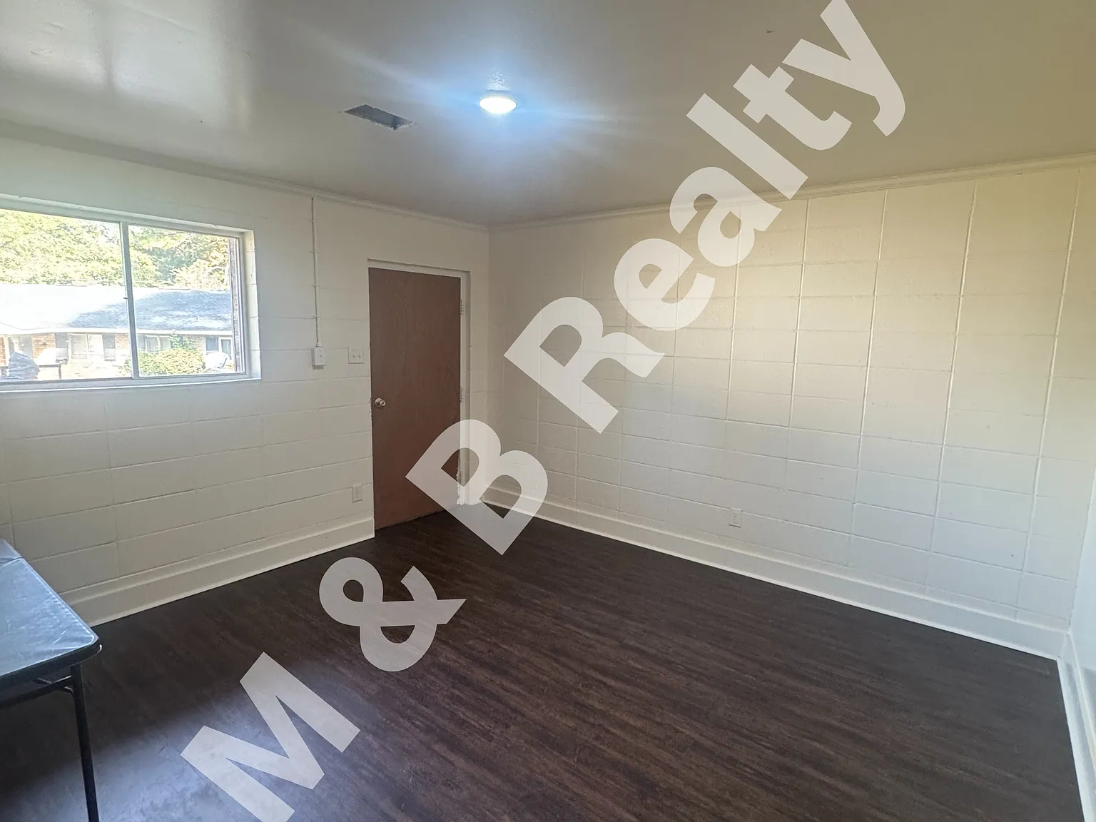 1 bed, 800 sqft, $900 — Photo 2