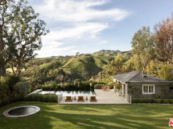 1319 Amalfi Dr, Pacific Palisades, CA 90272