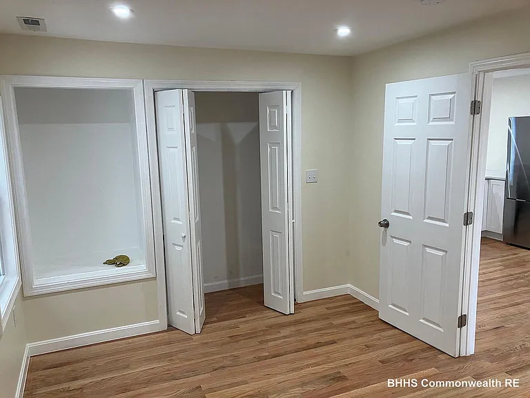 83 Moreland St — Photo 4
