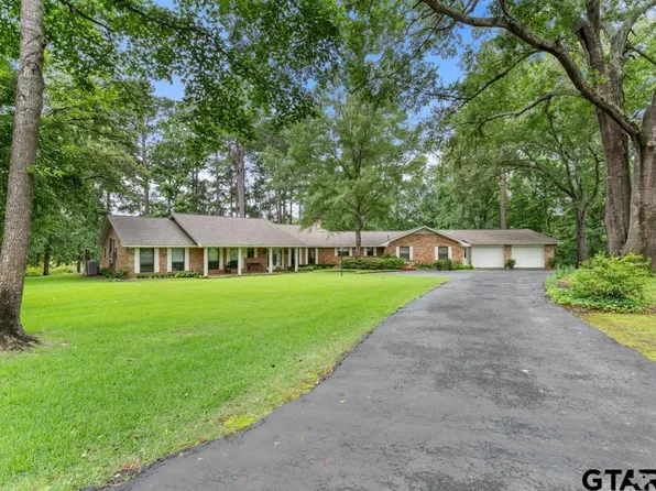 4930 W Twin Lakes Dr, Tyler, TX 75704