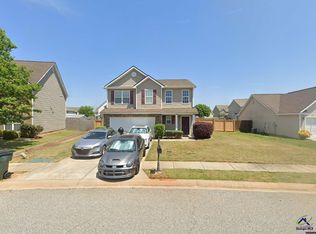 212 Burr Dr, Byron, GA