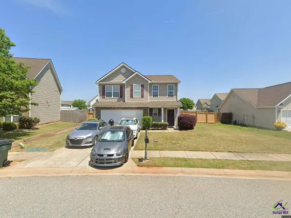 212 Burr Dr, Byron, GA 31008