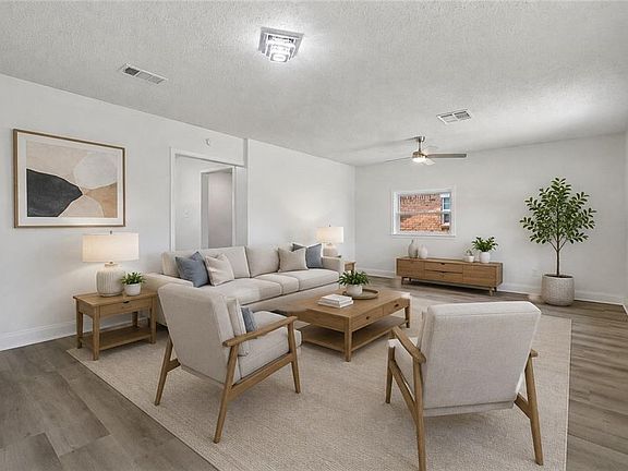 4th image of 5813 Segnette Dr
