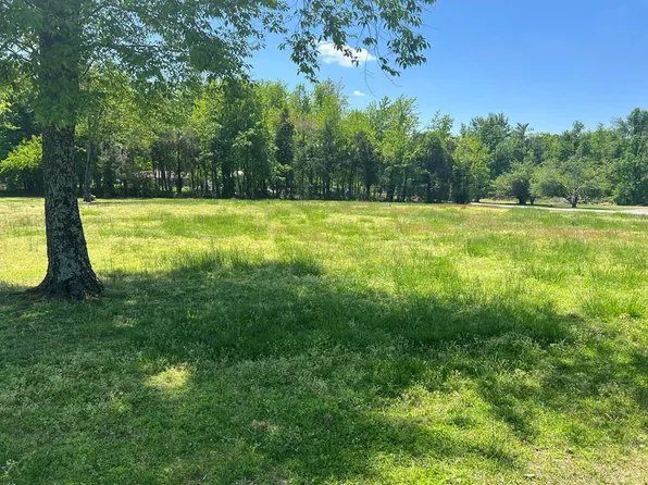 44-45 Austin Circle Mountain View Ests, Livingston, TN 38570