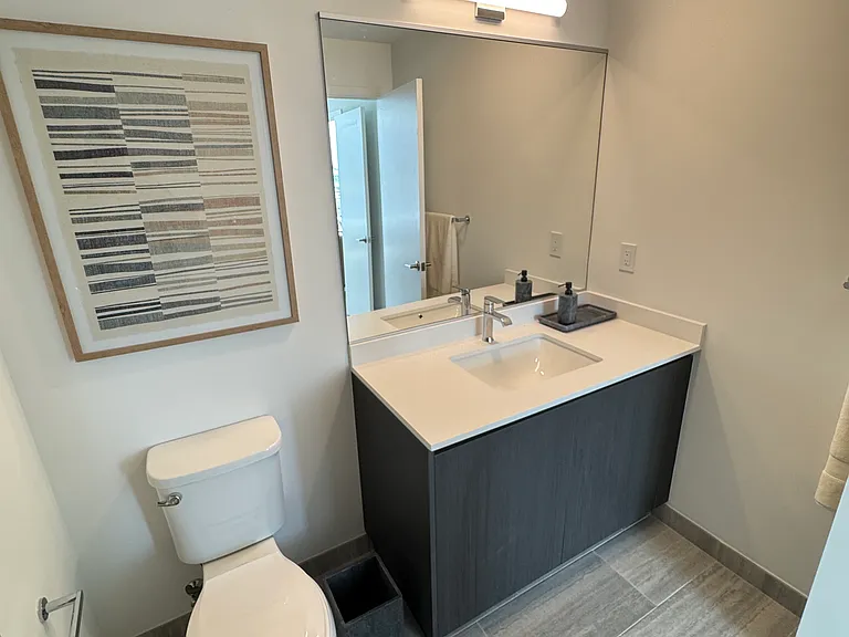 105 NE 22nd St #B1 — Photo 7