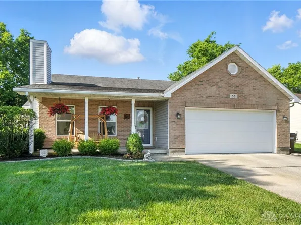 55 Green Knoll Dr, Franklin, OH 45005