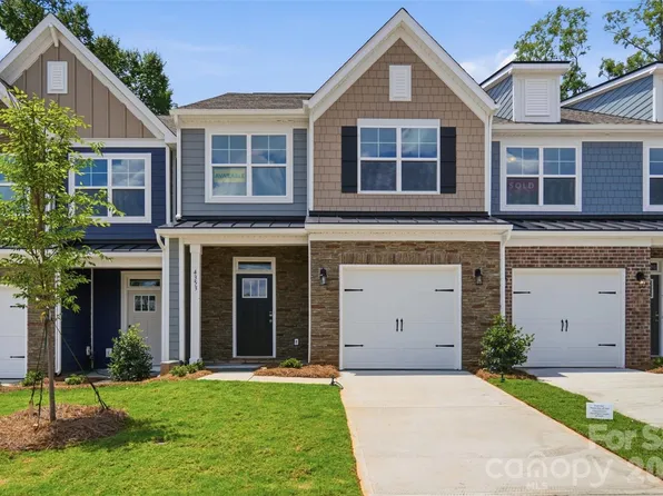 4353 Black Ct, Harrisburg, NC 28075