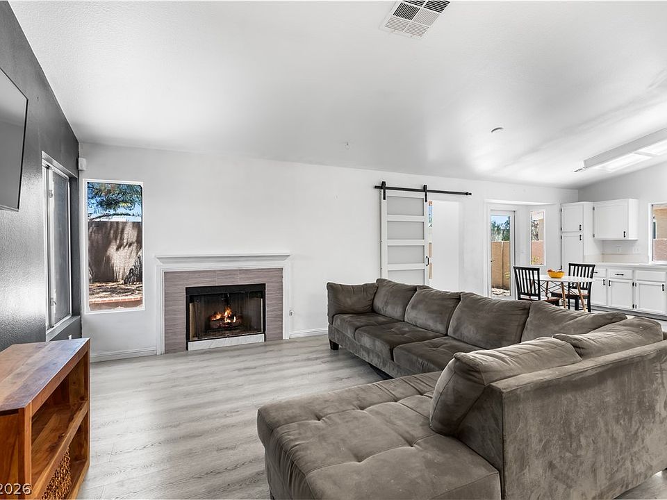 1st image of 2066 Glistening Sands Dr