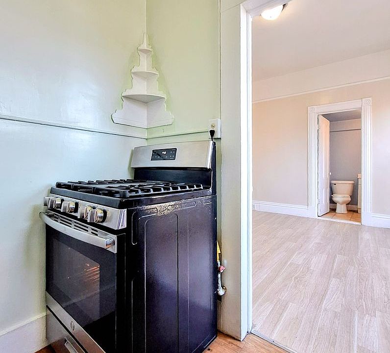1st image of 30 S 8th St APT 7