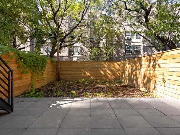 569 Monroe Street image 9 of 23