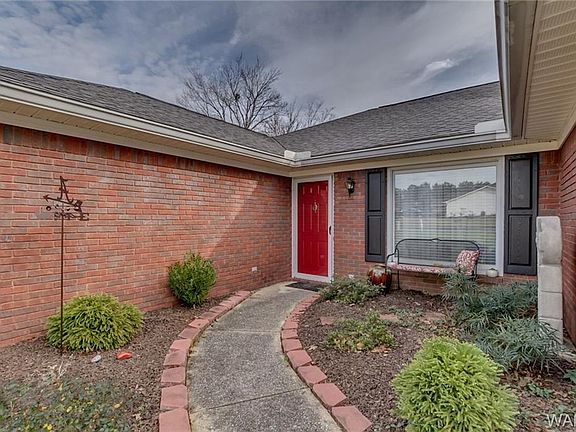 3rd image of 6389 Woodland Forrest Dr