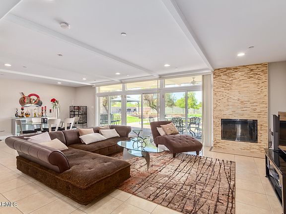 3rd image of 6702 E SHEA Boulevard