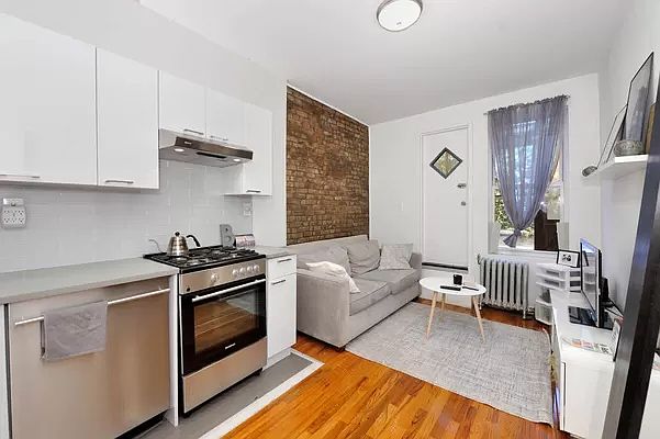 1st image of 453 W 47th St APT 2R