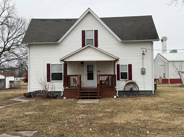 706 N Olive St, Queen City, MO 63561