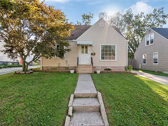 3rd image of 1707 Oakwood Ave