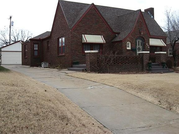 2nd image of 840 S Knoxville Ave