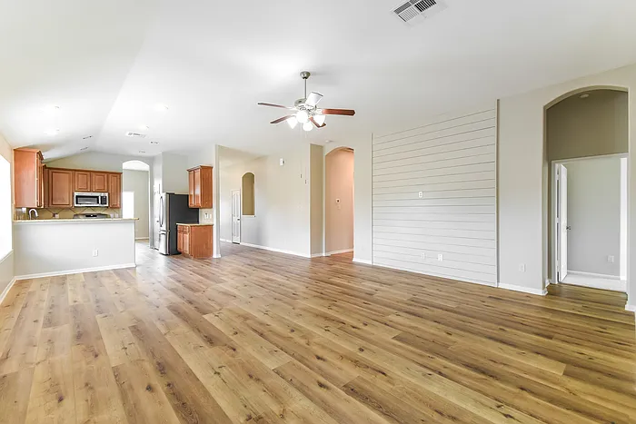 5047 Gulf Stream Ln — Photo 3