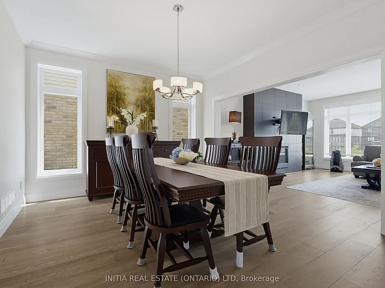 1258 Silverfox Dr — Photo 5