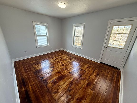 5th image of 114-116 Charlton St #116-3F