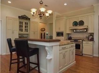 149 Blacksmiths Dr, Georgetown, TX 78633