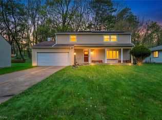 1668 Eisenhower Dr, Brunswick, OH 44212