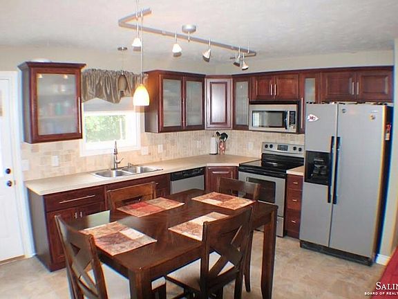 4th image of 3024 Stone Creek Ct