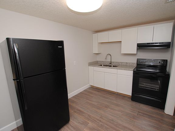 2nd image of 1256 Hickory Cove Ln #1