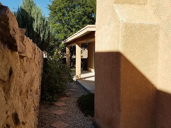 2nd image of 2357 Santo Domingo Ave #3