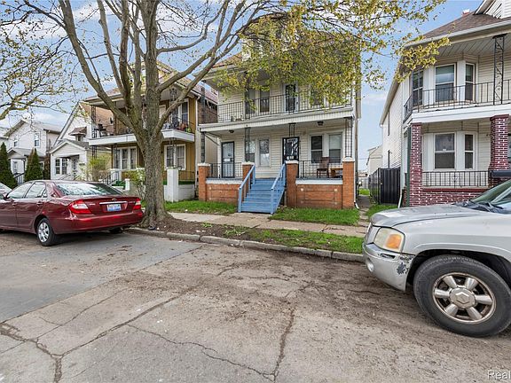 2nd image of 2143 Trowbridge St