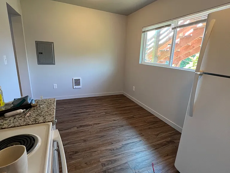 554 SW Jefferson Ave #5 — Photo 12