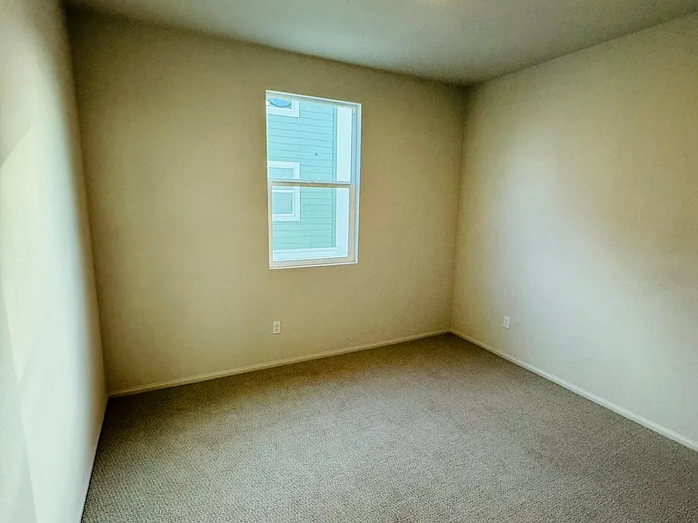 236 Lockhart Way — Photo 24