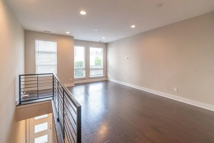 439 Southend Crossing Ln — Photo 7