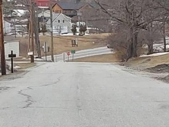 Exterior Neighborhood (street photo)