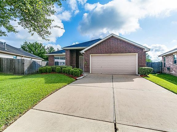 2nd image of 10943 Redstone Ct