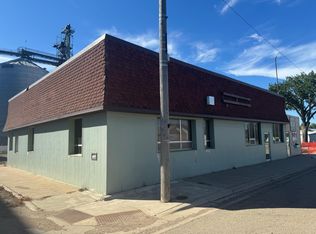 201 N Main St, Glen, SD 57471